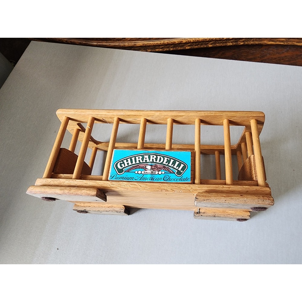 Ghirardelli Train Car Chocolate Holder - Picture 6 of 9